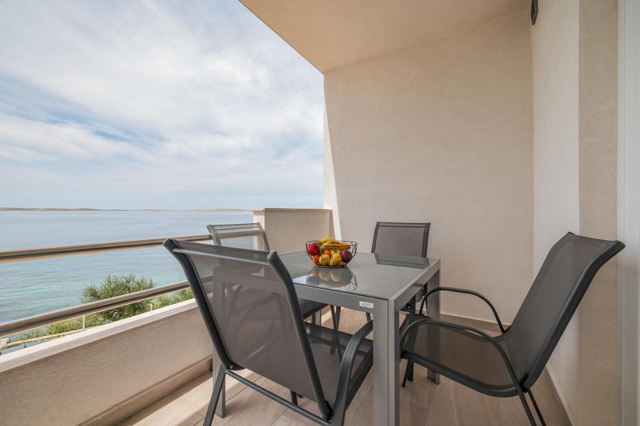 Beachfront Apartments Tic With Seaview Miletici Exteriör bild