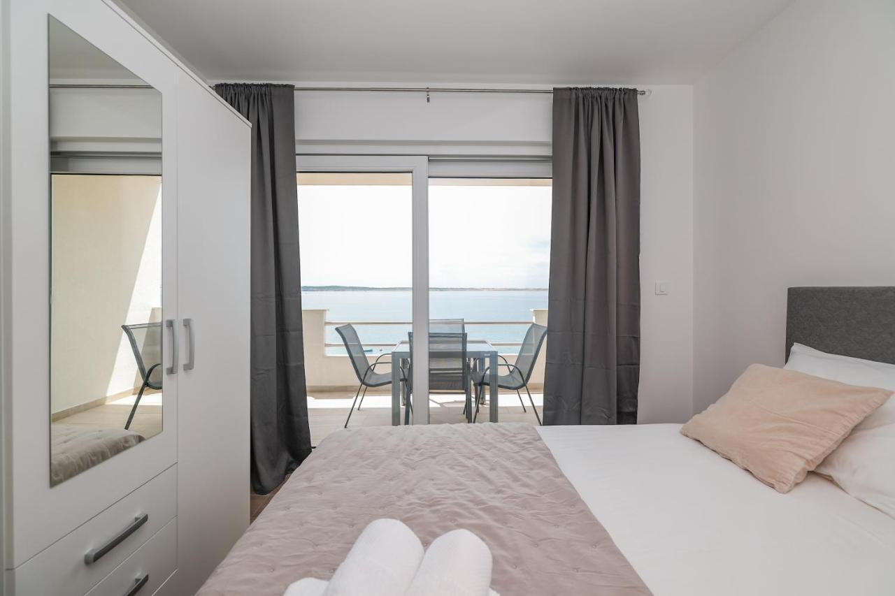 Beachfront Apartments Tic With Seaview Miletici Exteriör bild