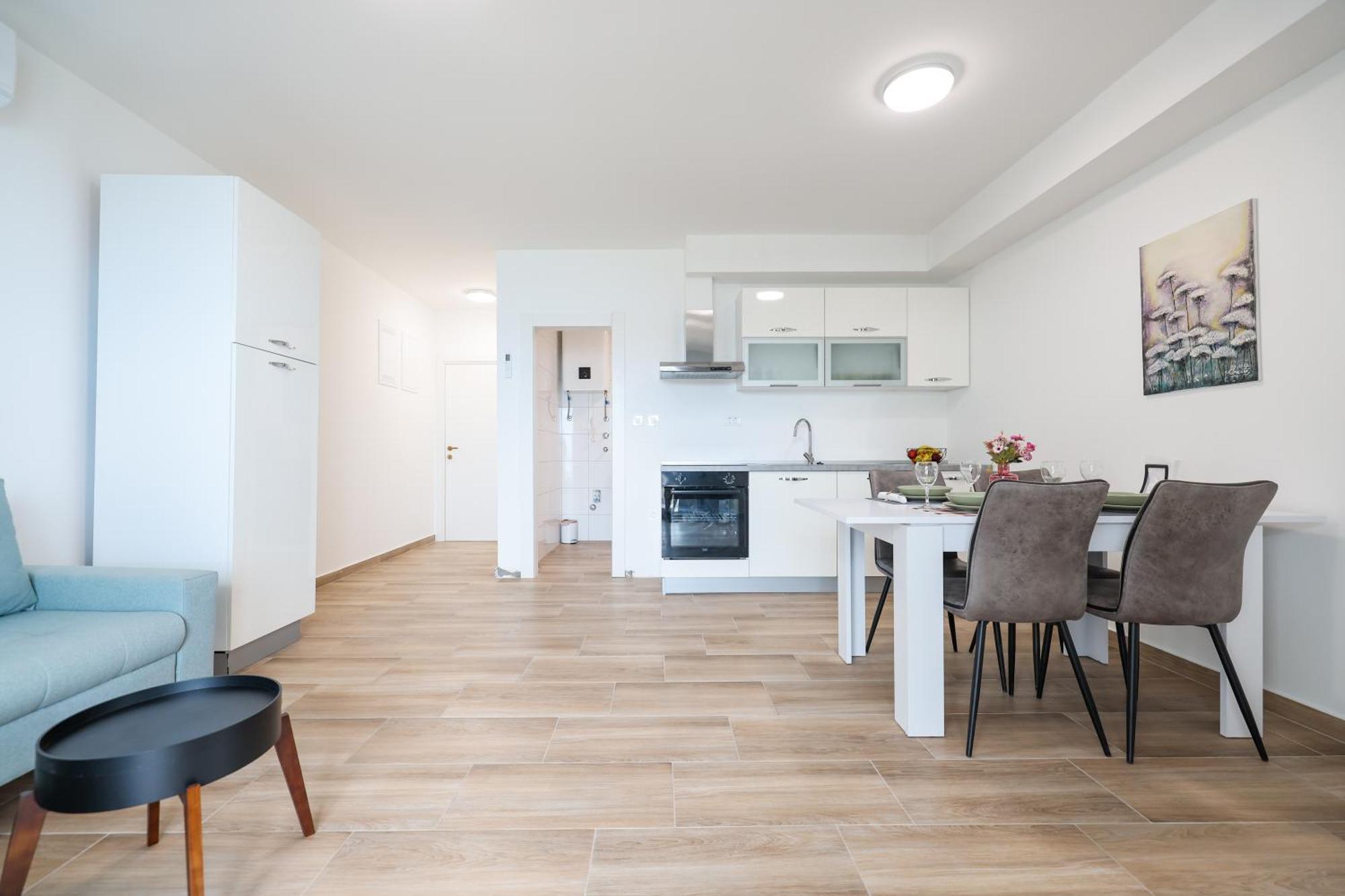 Beachfront Apartments Tic With Seaview Miletici Exteriör bild