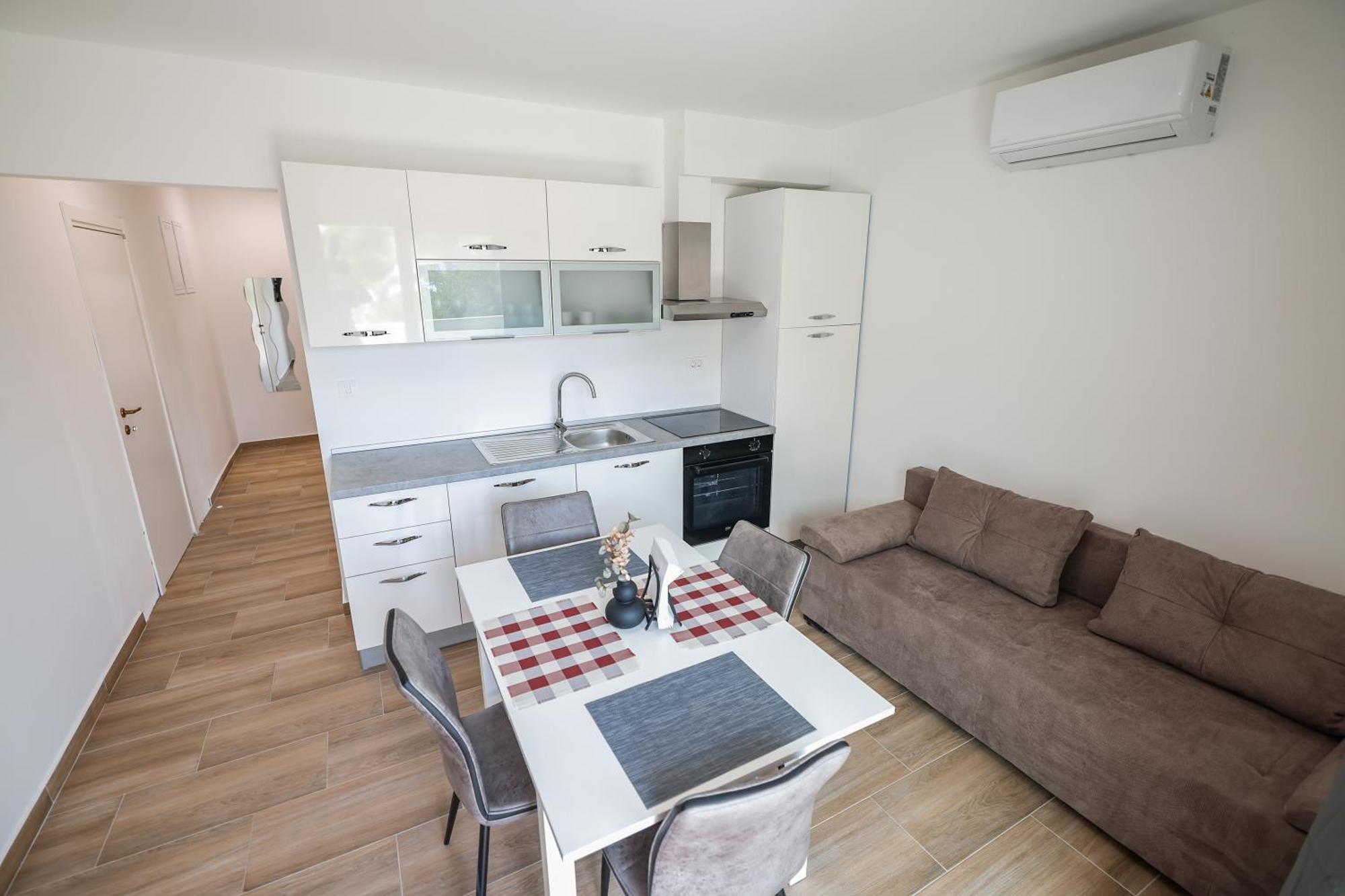 Beachfront Apartments Tic With Seaview Miletici Exteriör bild